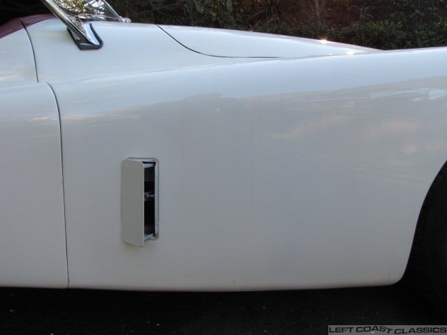 1952-jaguar-xk120-ots-105.jpg