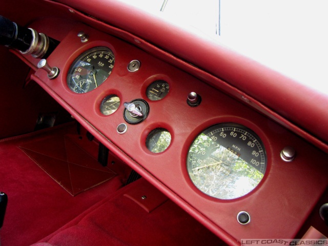 1952-jaguar-xk120-ots-086.jpg