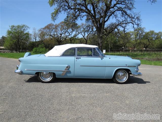 1953-ford-sunliner-convertible-079.jpg