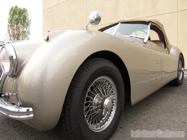 1954-jaguar-xk-120-572.jpg