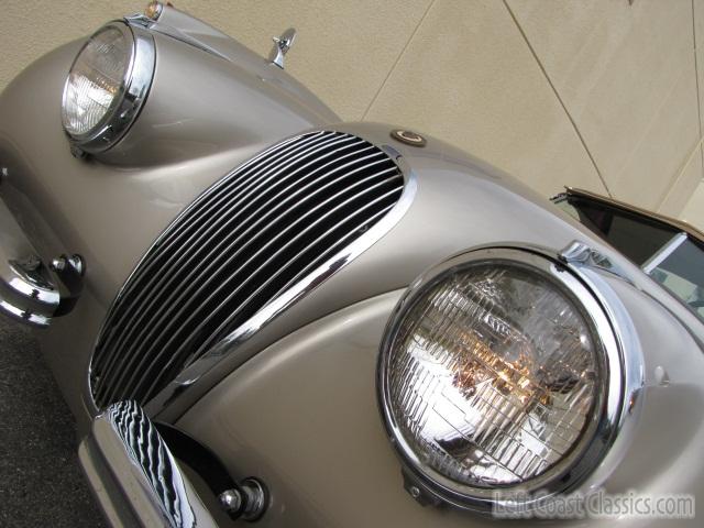 1954-jaguar-xk-120-687.jpg