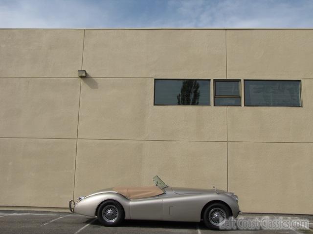 1954-jaguar-xk-120-717.jpg