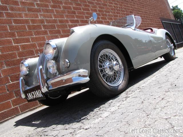 1956-jaguar-xk140-se-825.jpg