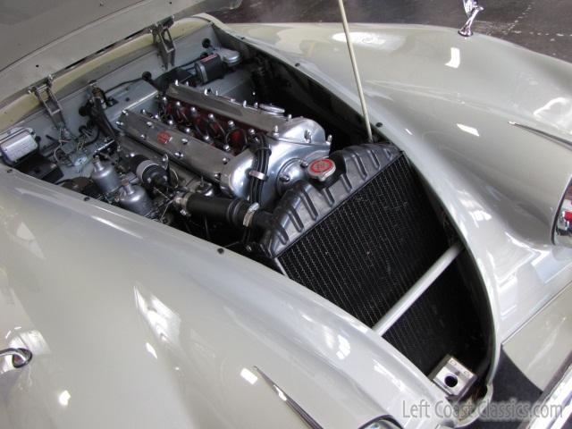 1956-jaguar-xk140-se-739.jpg