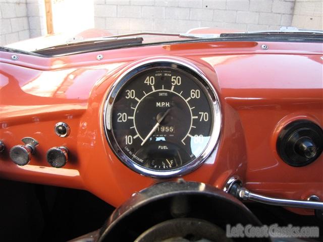 1956-nash-metropolitan-coupe-065.jpg