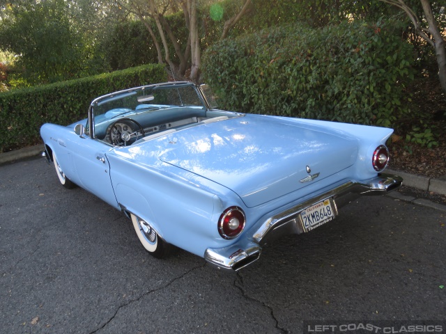 1957-ford-thunderbird-blue-170.jpg