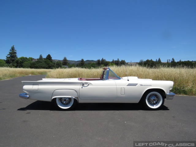 1957-ford-thunderbird-188.jpg