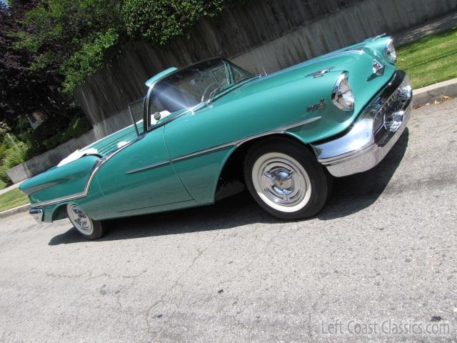 1957-oldsmobile-super88-088.jpg