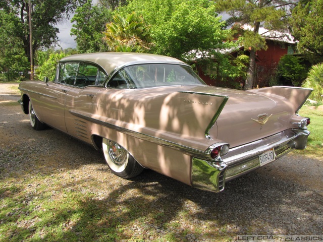 1958-cadillac-deville-hardtop-014.jpg