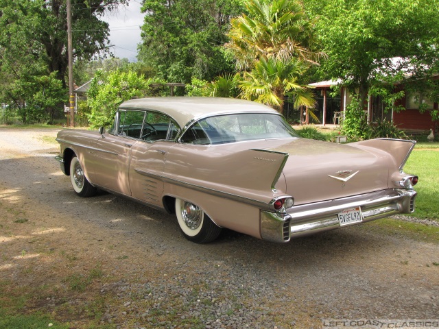 1958-cadillac-deville-hardtop-016.jpg