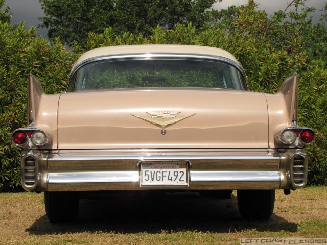 1958-cadillac-deville-hardtop-017.jpg