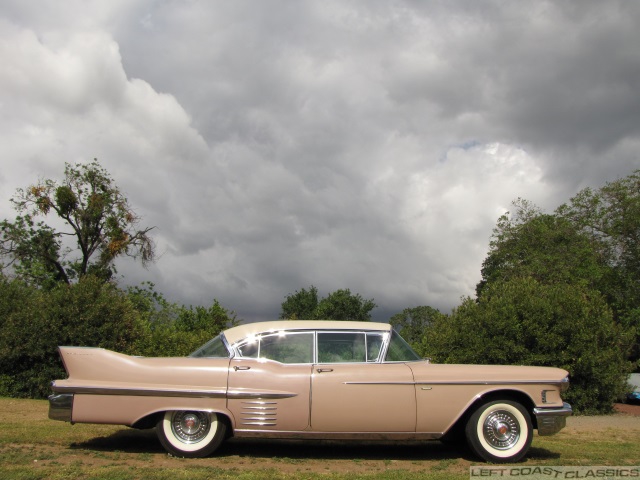 1958-cadillac-deville-hardtop-021.jpg