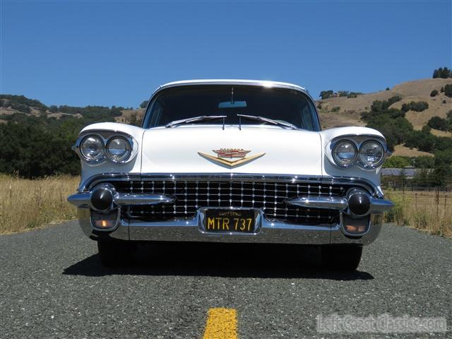 1958-cadillac-series-75-fleetwood-003.jpg