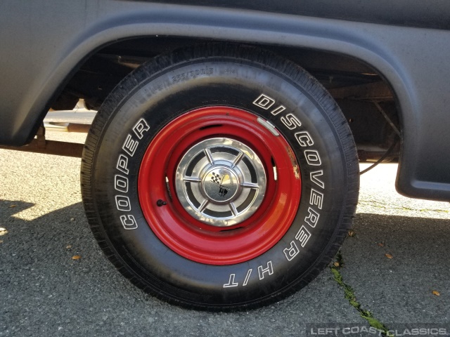 1958-chevrolet-fleetside-pickup-040.jpg