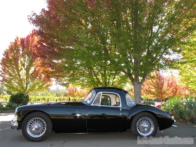 1959-mga-coupe-008.jpg