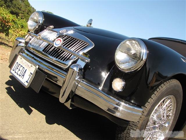 1959-mga-coupe-044.jpg