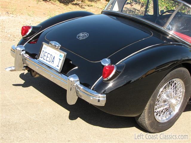 1959-mga-coupe-087.jpg