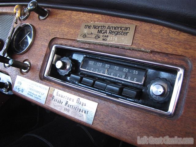 1959-mga-coupe-119.jpg