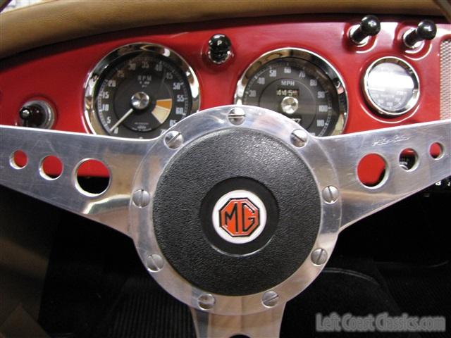 1959-mga-roadster-103.jpg