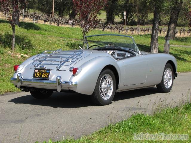 1959-mga-roadster-054.jpg