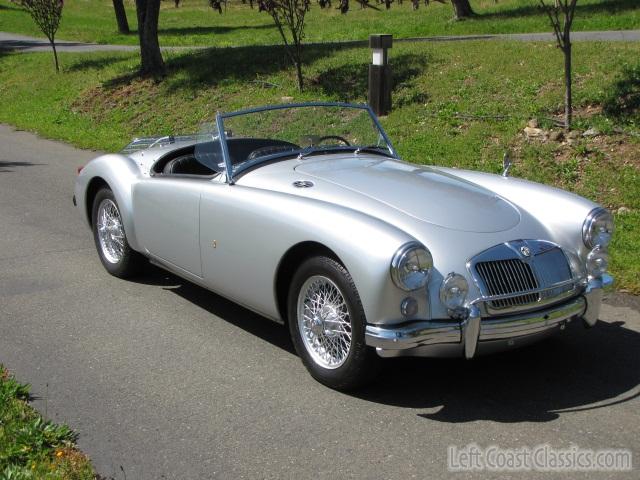 1959-mga-roadster-067.jpg