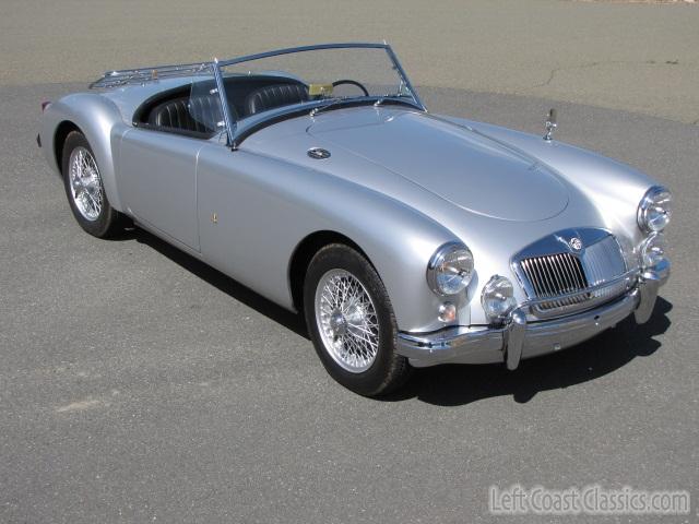 1959-mga-roadster-079.jpg