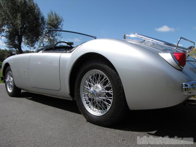 1959-mga-roadster-085.jpg