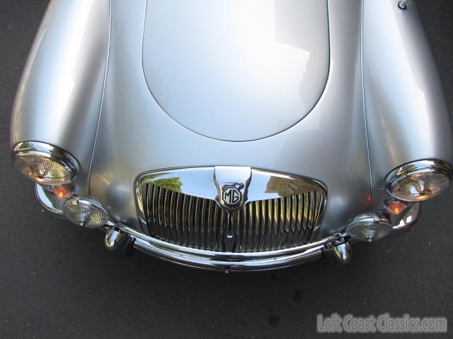 1959-mga-roadster-150.jpg