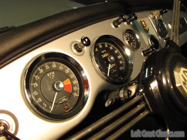 1959-mga-roadster-170.jpg
