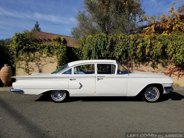 1960-chevrolet-biscayne-028.jpg