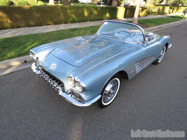 1960-chevrolet-corvette-c1-001.jpg