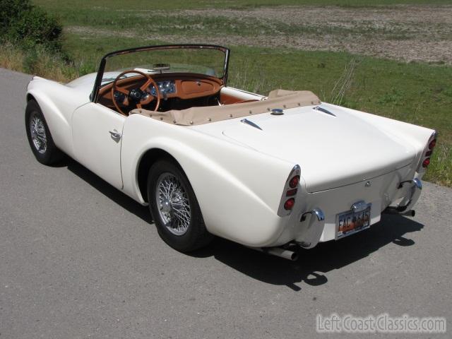 1960-daimler-dart-sp250-028.jpg