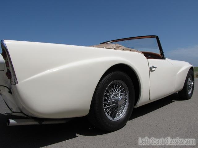 1960-daimler-dart-sp250-070.jpg