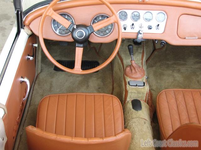 1960-daimler-dart-sp250-127.jpg