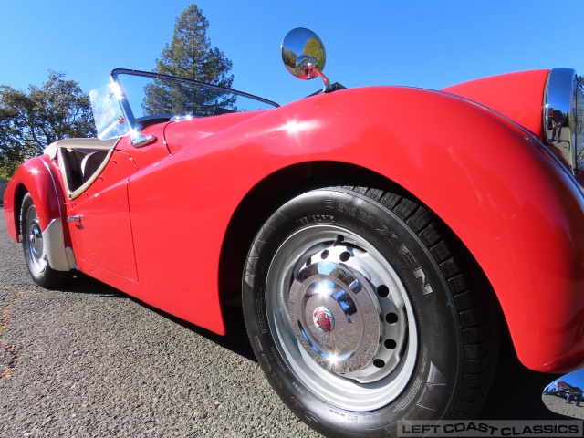 1960-triumph-tr3-073.jpg