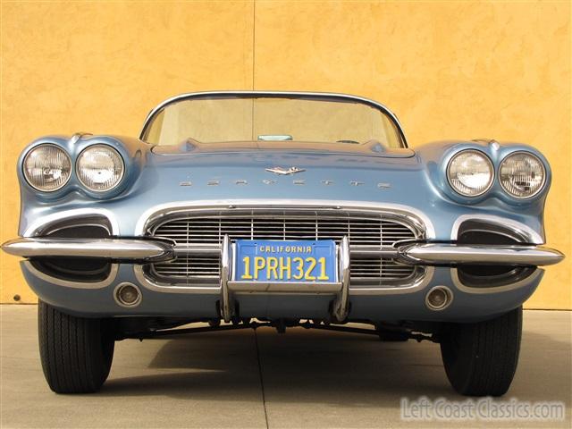 1961-corvette-convertible-006.jpg
