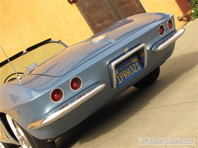 1961-corvette-convertible-039.jpg