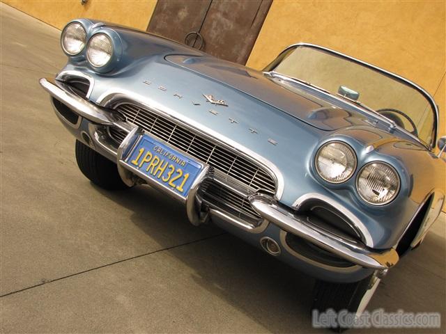 1961-corvette-convertible-041.jpg