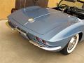 1961-corvette-convertible-093
