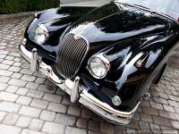 1961-jaguar-xk150-dhc-089