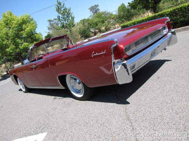 1961-lincoln-continental-convertible-419.jpg