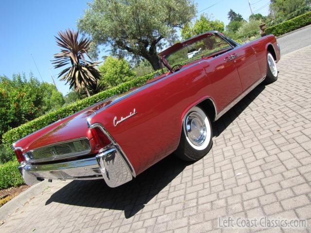 1961-lincoln-continental-convertible-439.jpg