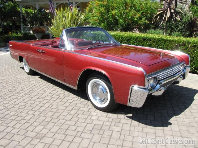 1961-lincoln-continental-convertible-449.jpg