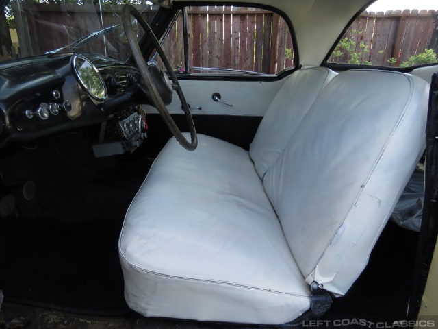 1961-nash-metropolitan-coupe-063.jpg