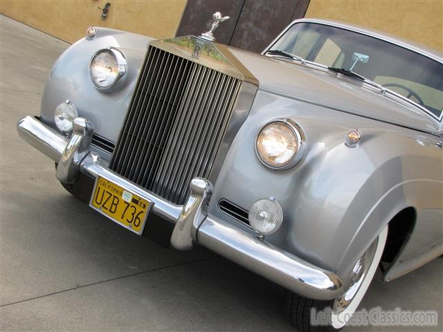 1962-rolls-royce-silver-cloud-062.jpg