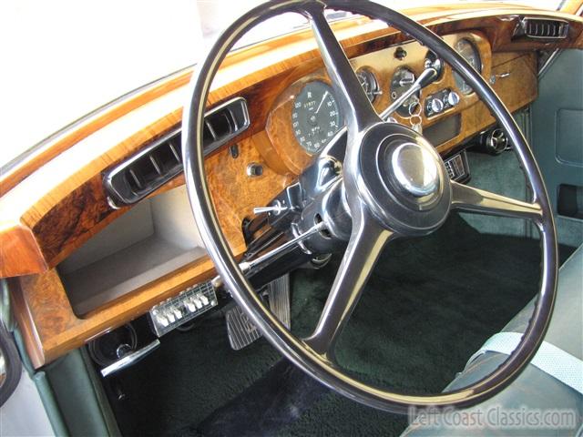1962-rolls-royce-silver-cloud-095.jpg