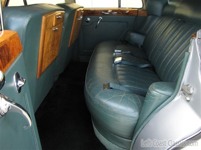 1962-rolls-royce-silver-cloud-106.jpg