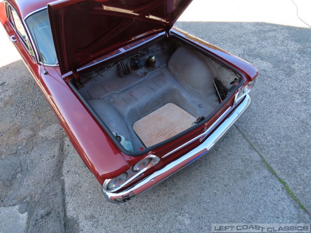 1963-corvair-monza-900-coupe-111.jpg