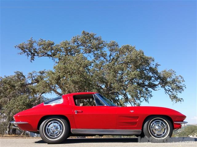 1963-corvette-c2-split-window-020.jpg