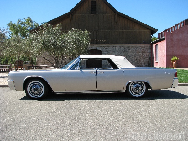 1963-lincoln-continental-convertible-0075.jpg